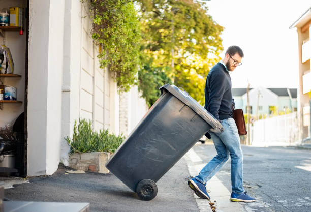 Best Commercial Cleanout Services  in Coram, NY